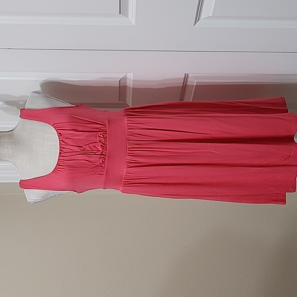 JOEI & I CORAL SLEEVELESS DRESS SZ M EXCELLENT CONDITION NWOT